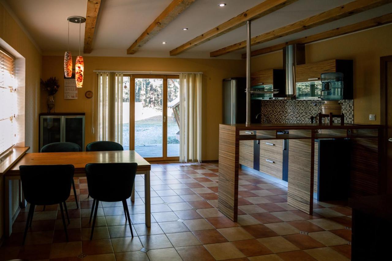 Bash Village House Βέντσπιλς Εξωτερικό φωτογραφία